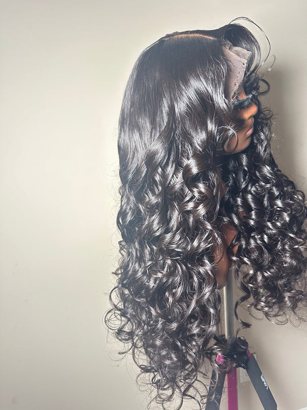 Frontal Unit with Classic Curls