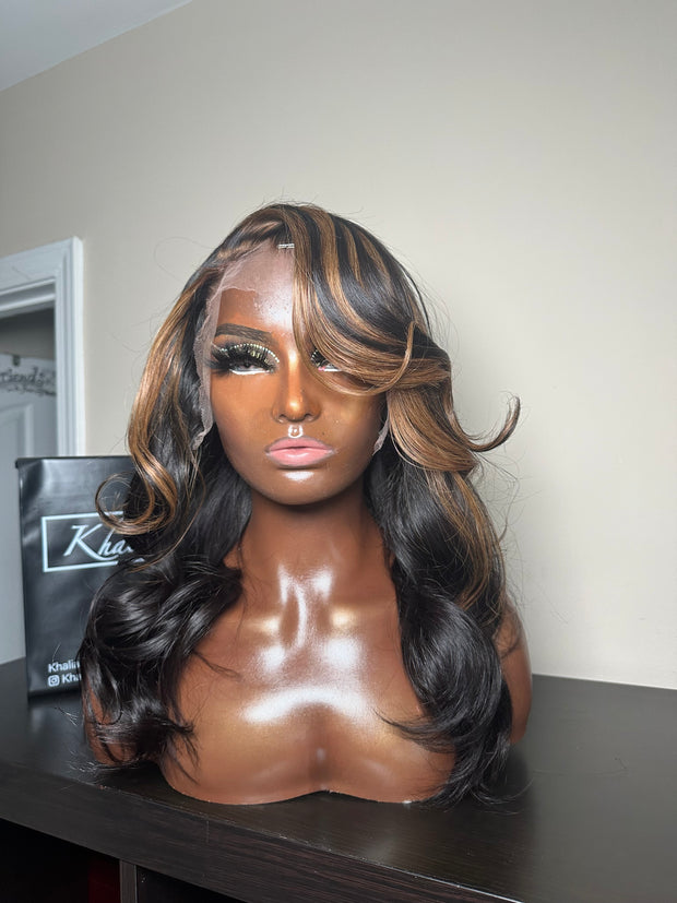 Blow Out Wig with Money Piece