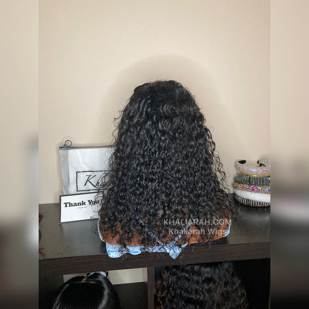 Curly Closure Unit