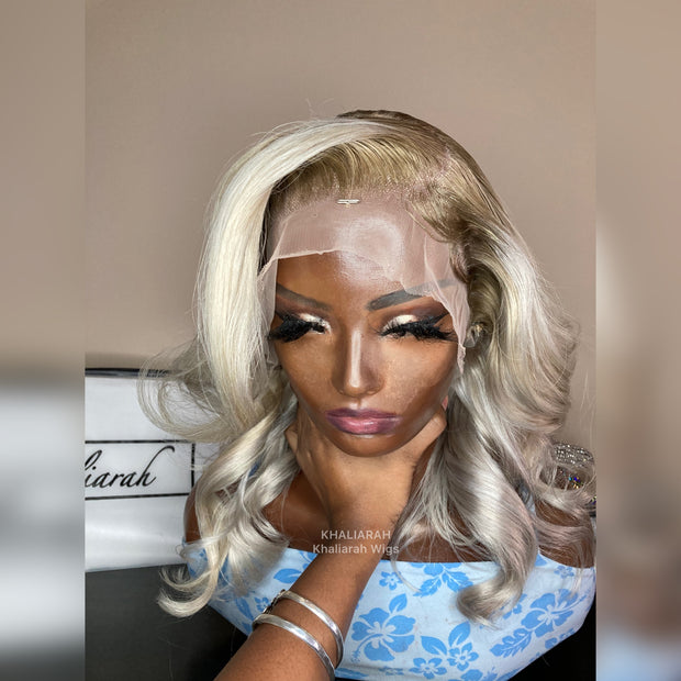 Blonde Wig withVolume Curls