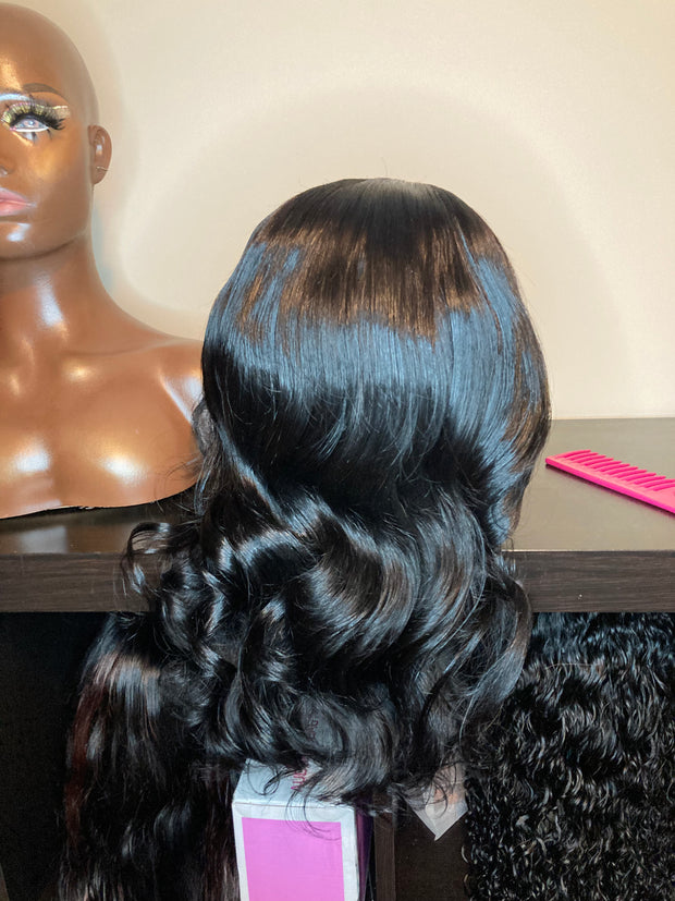 {Amazon} OONRD Classic curls with light layers