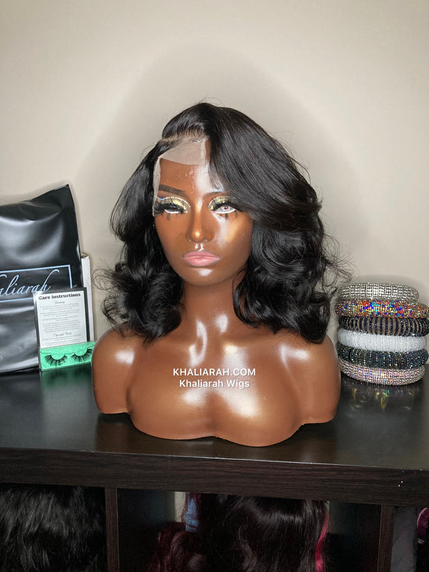 Glueless Closure unit with face framing curls